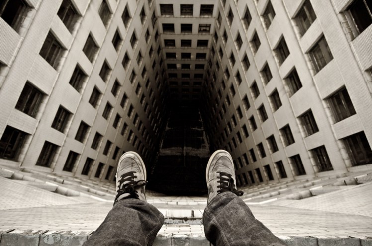 shockblast-life-on-the-edge-dennis-maitland